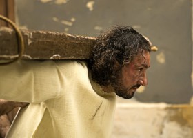 Jesus carry cross